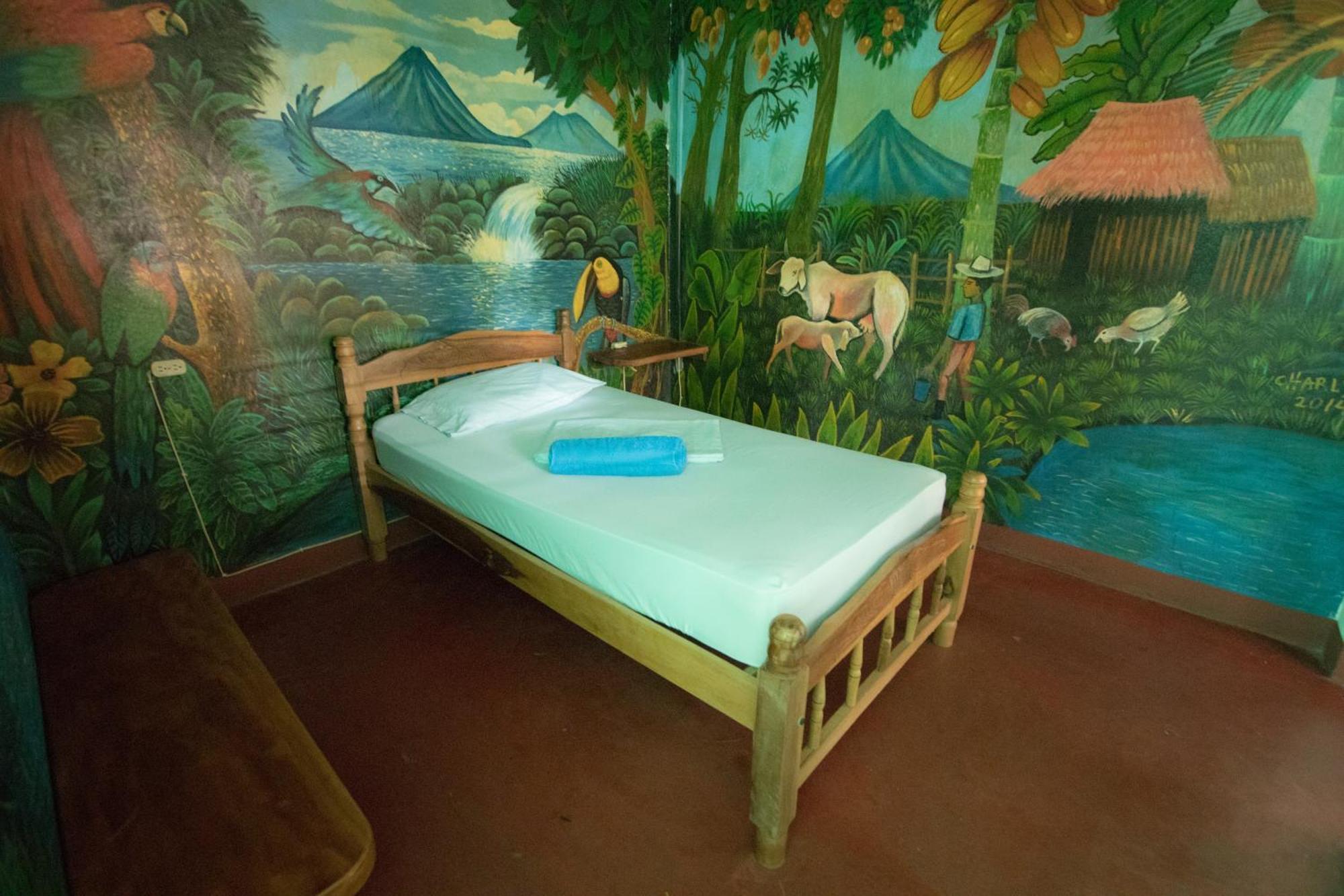 Hostel Life Is Good Moyogalpa Exterior photo